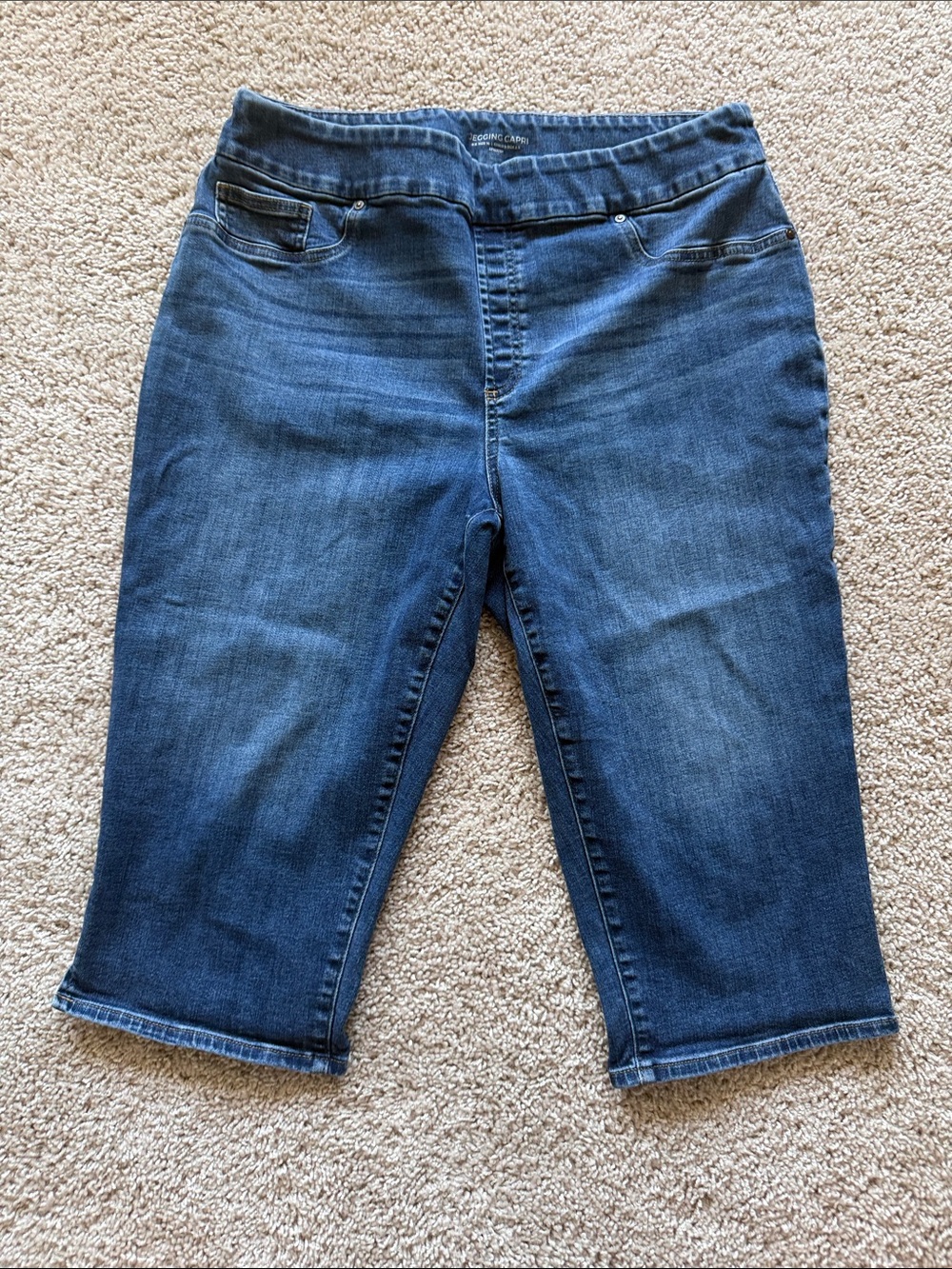 Chico’s Jegging Capri Jeans Size 2.5 / US 14 Stretch Denim Cropped